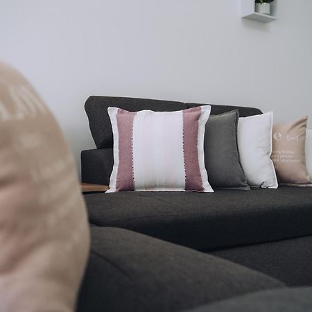 Class Deluxe Apartments Oradea Zewnętrze zdjęcie