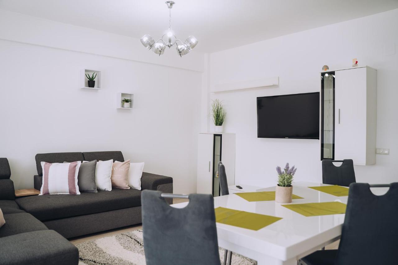 Class Deluxe Apartments Oradea Zewnętrze zdjęcie
