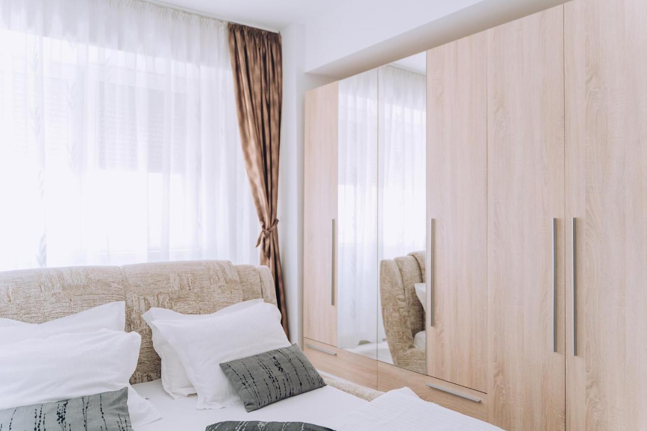 Class Deluxe Apartments Oradea Zewnętrze zdjęcie