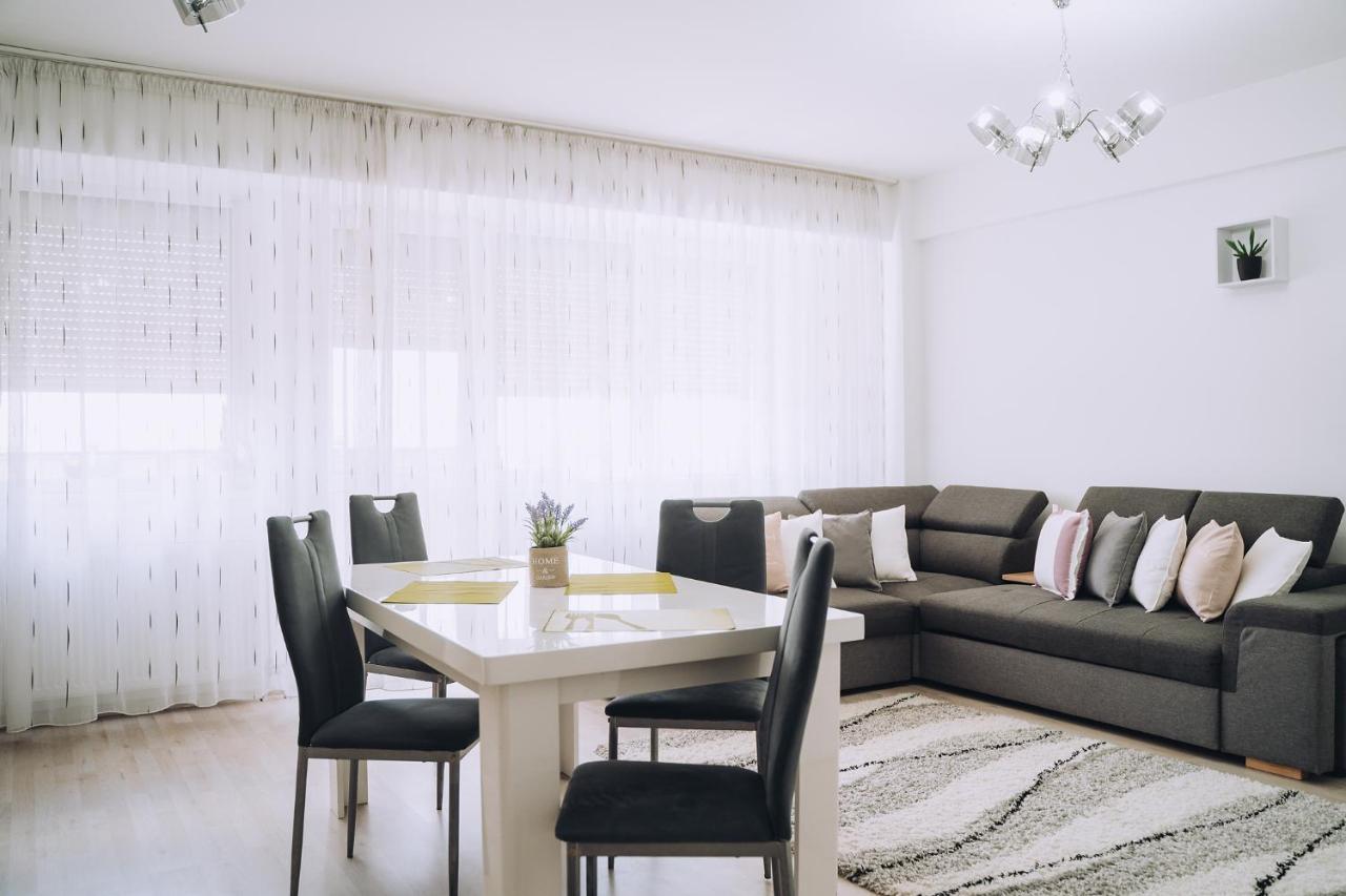 Class Deluxe Apartments Oradea Zewnętrze zdjęcie