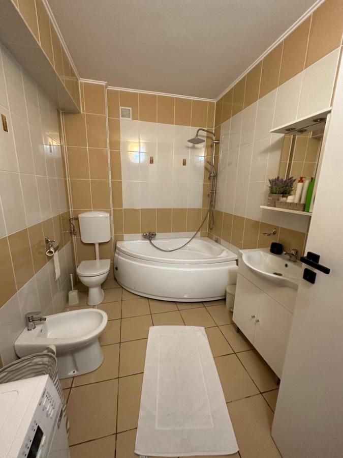 Class Deluxe Apartments Oradea Zewnętrze zdjęcie