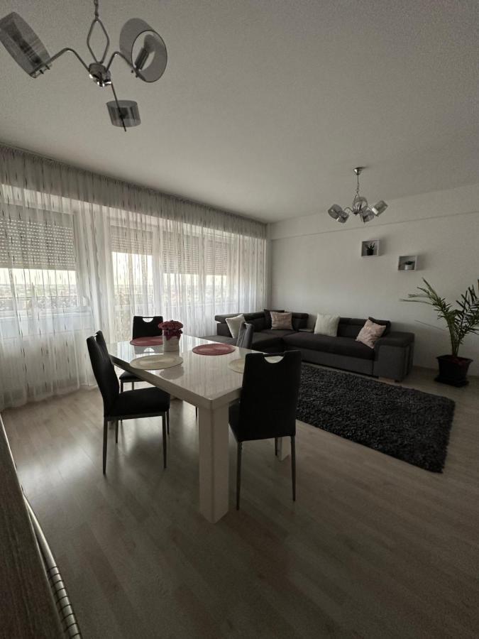 Class Deluxe Apartments Oradea Zewnętrze zdjęcie